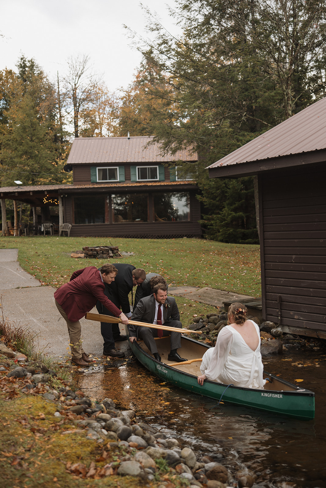 upstate New York Adirondack mountain elopement timeline from Erica Warren Photography