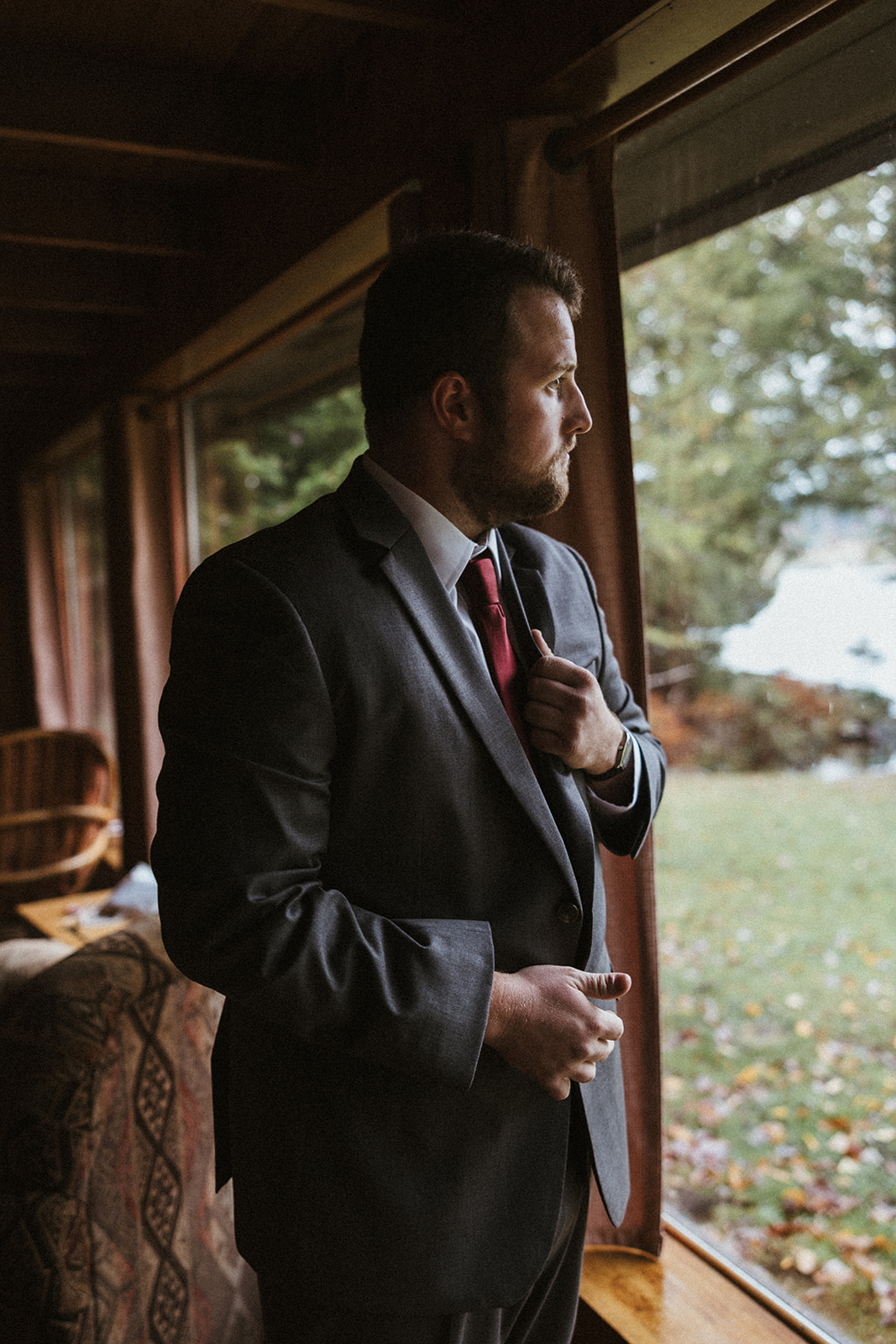 groom preps for his stunning upstate New York elopement day