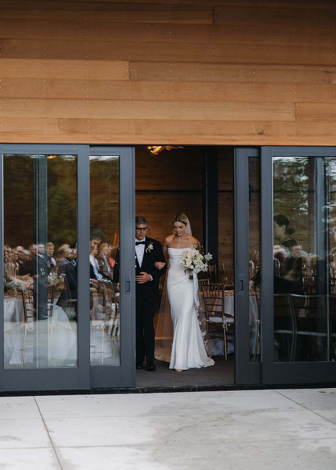 stunning bride and groom photos from a dreamy New Hampshire wedding day