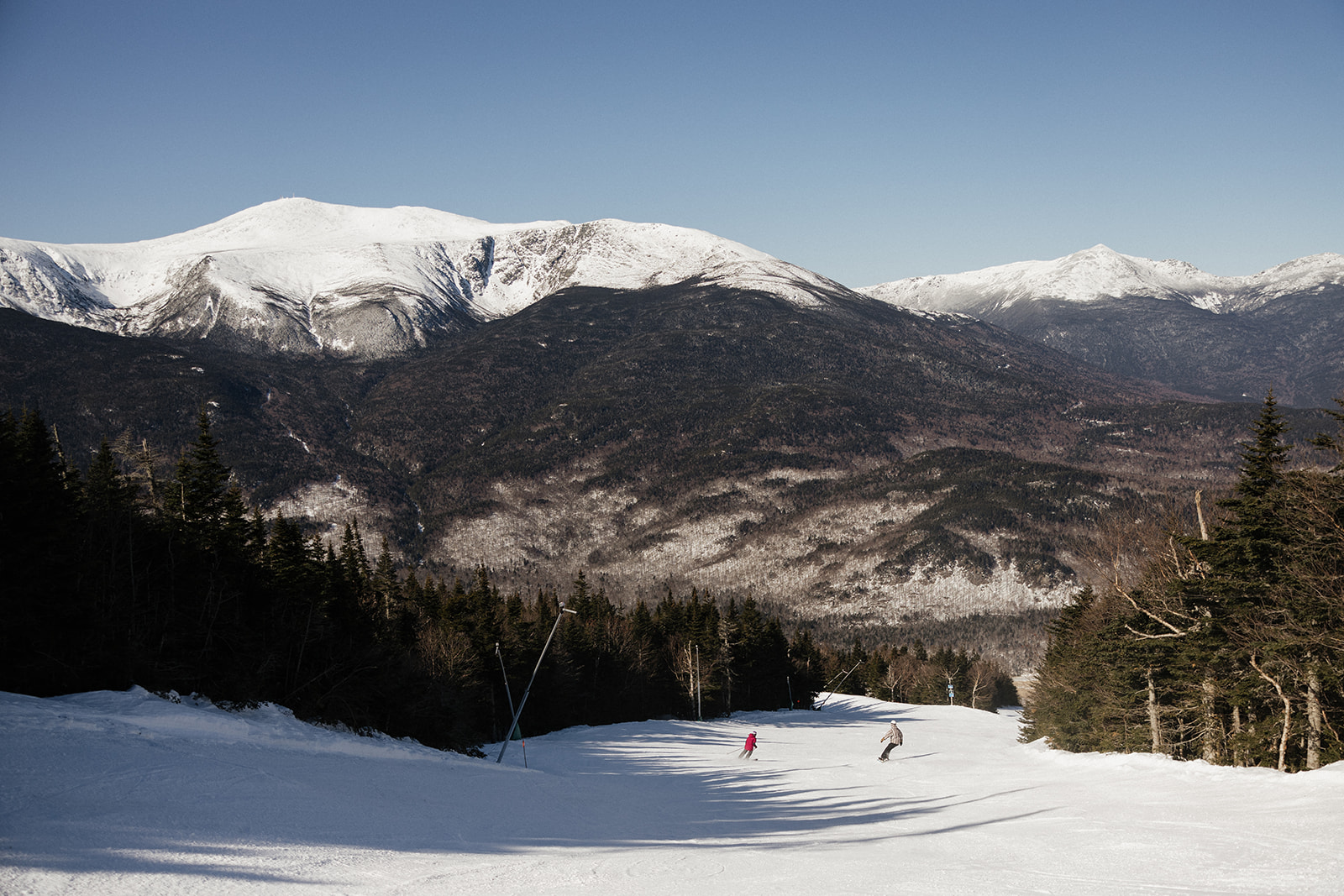 stunning landscape shot of the white mountains