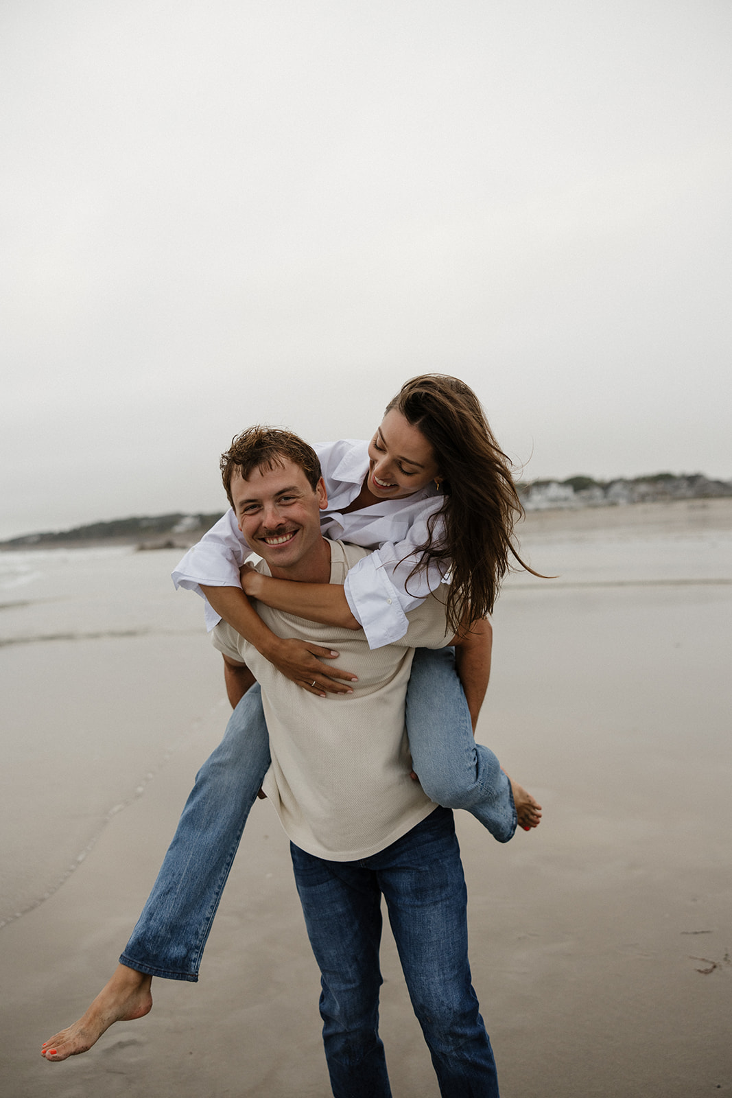 beautiful Maine beach engagement photos