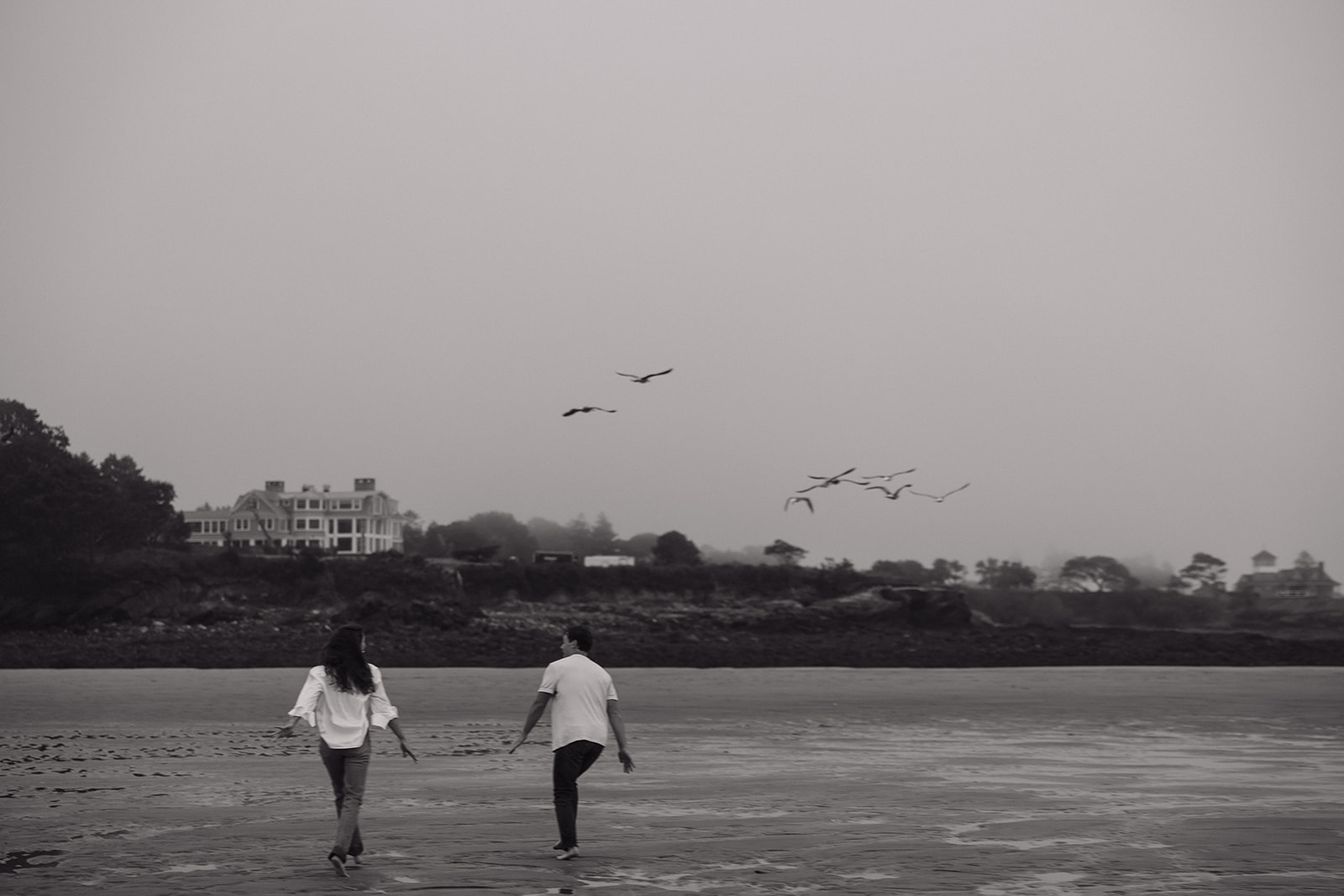 beautiful Maine beach engagement photos