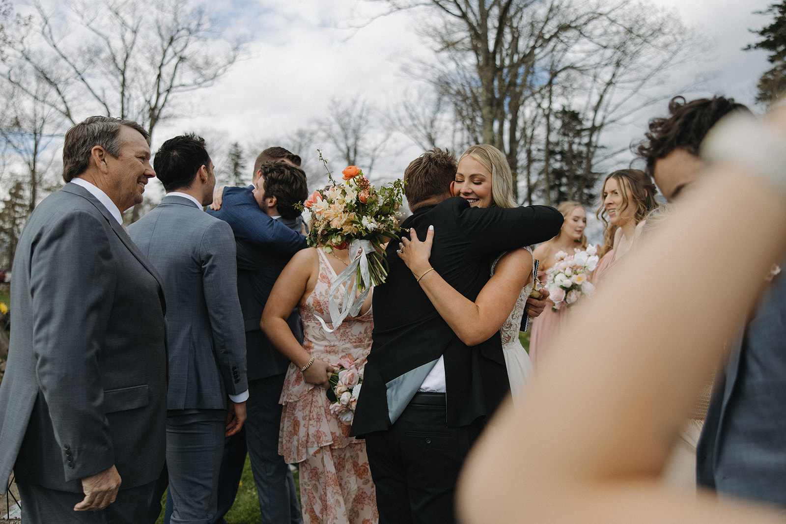 documentary style photography from an elegant New Hampshire wedding day, where to get married in new hampshire find your answer here!