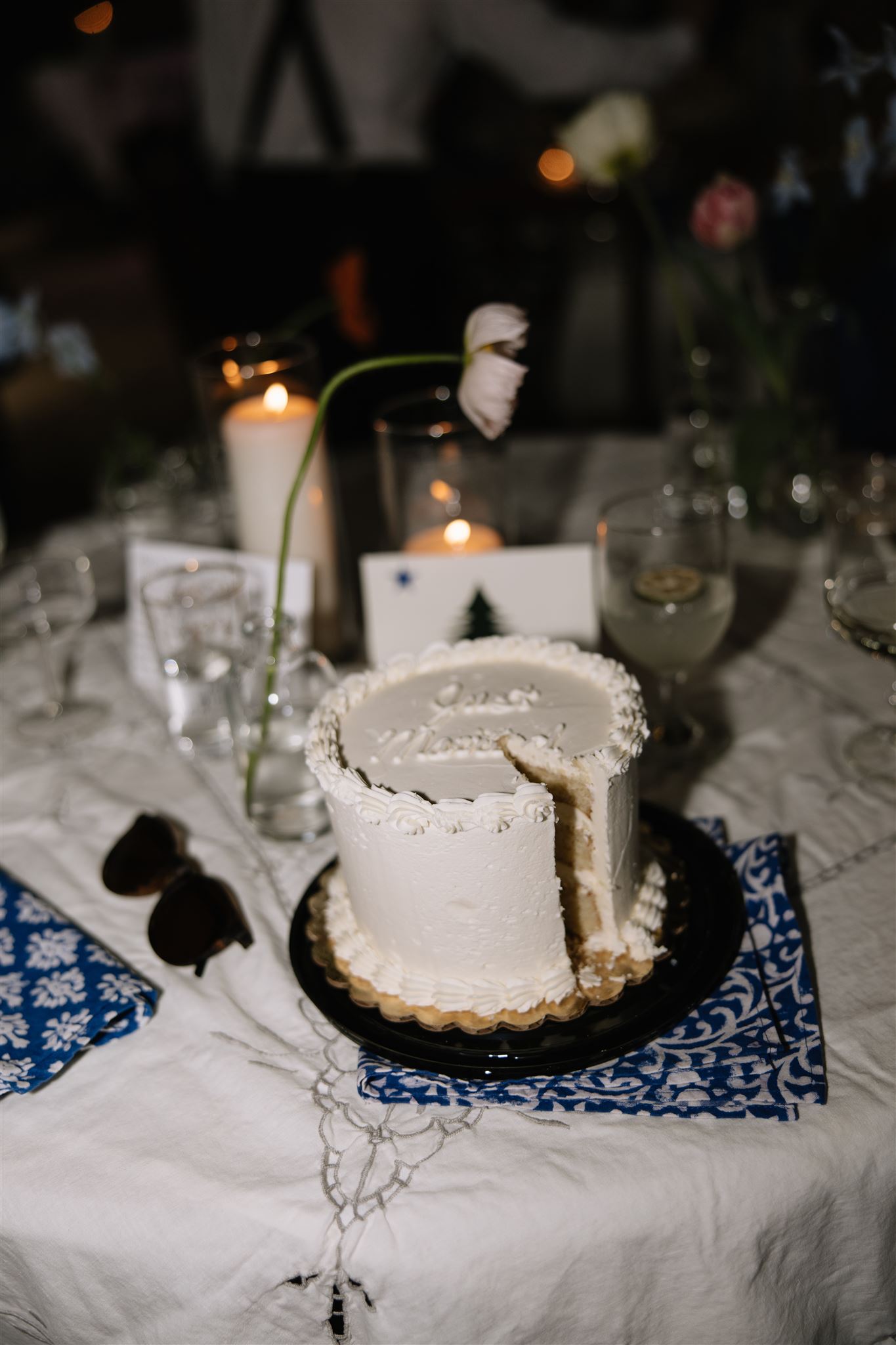 documentary style wedding reception photos from a beautiful Sunday Supper wedding day in Kittery