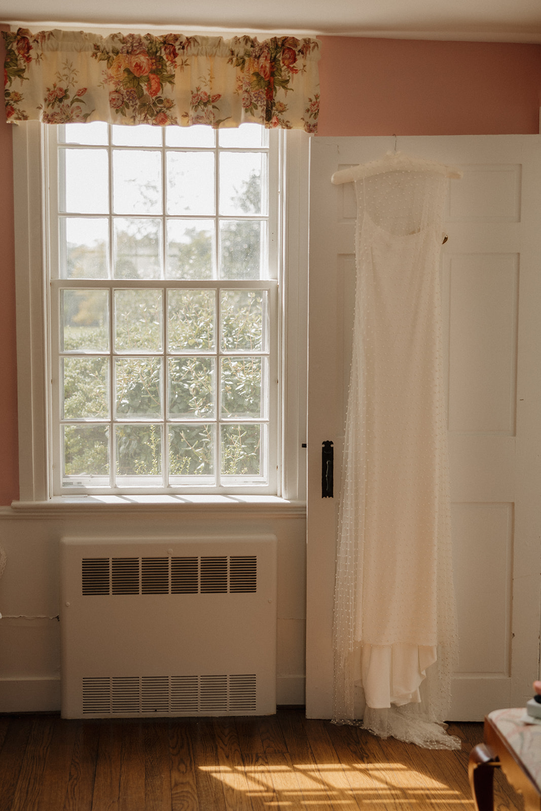 documentary style wedding photo from a dreamy wedding day