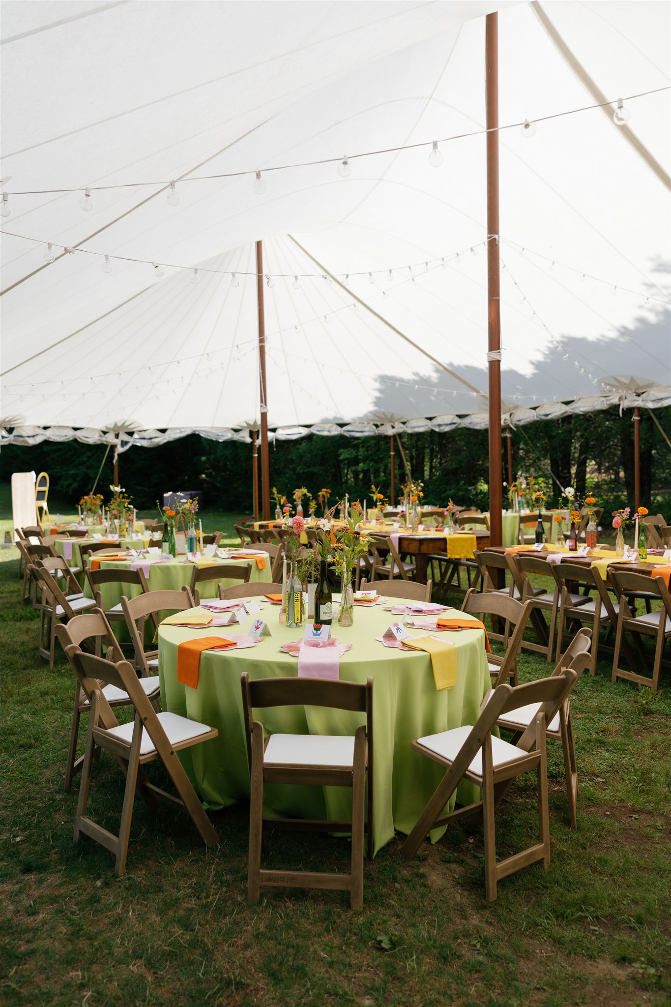 documentary style detail photo from a beautiful Sebago Lake wedding day in Maine