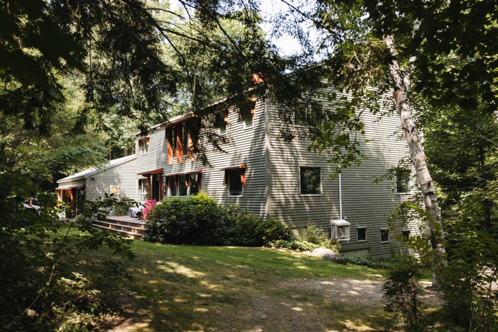 documentary style detail photo from a beautiful Sebago Lake wedding day in Maine