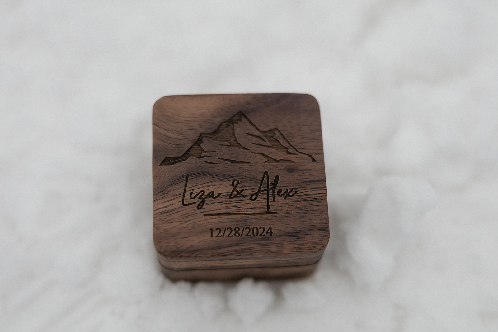 beautiful detail box from a stunning ski proposal