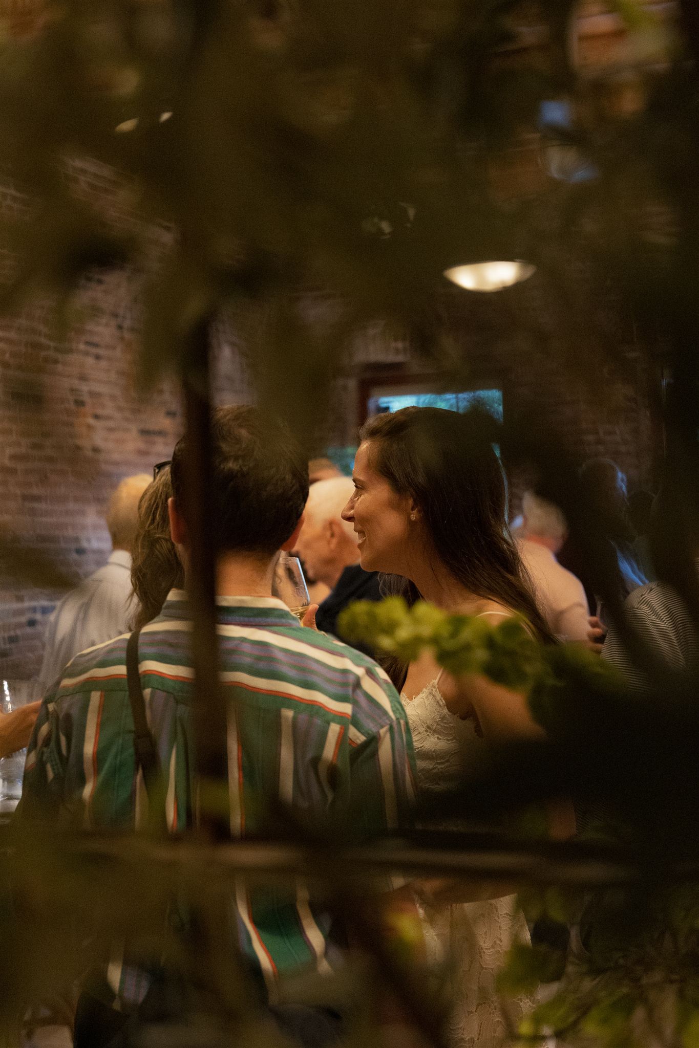 documentary style wedding photos captured by erica warren photography during the wedding reception