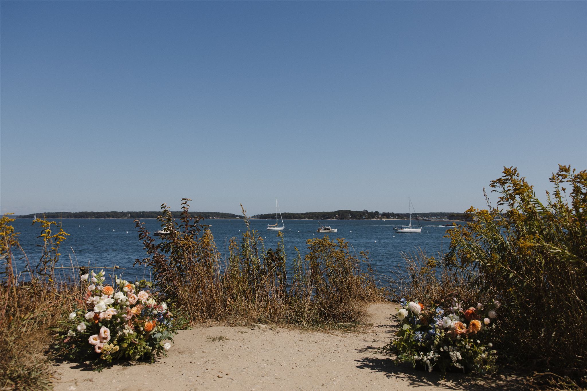 documentary photos from a stunning Portland Maine wedding day