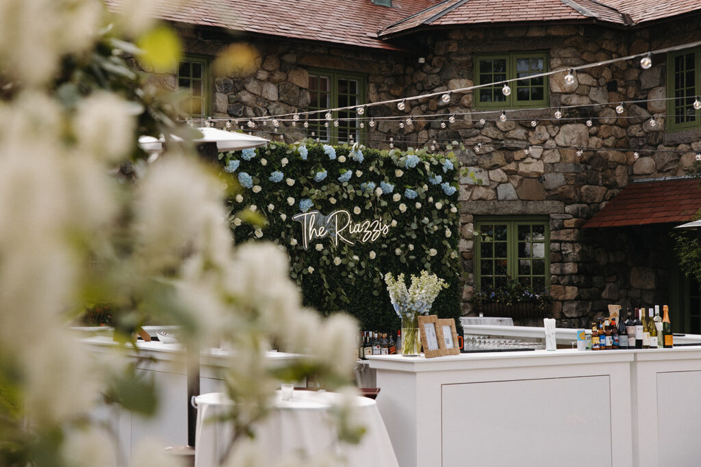 Massachusetts wedding venue sits ready for the stunning wedding day