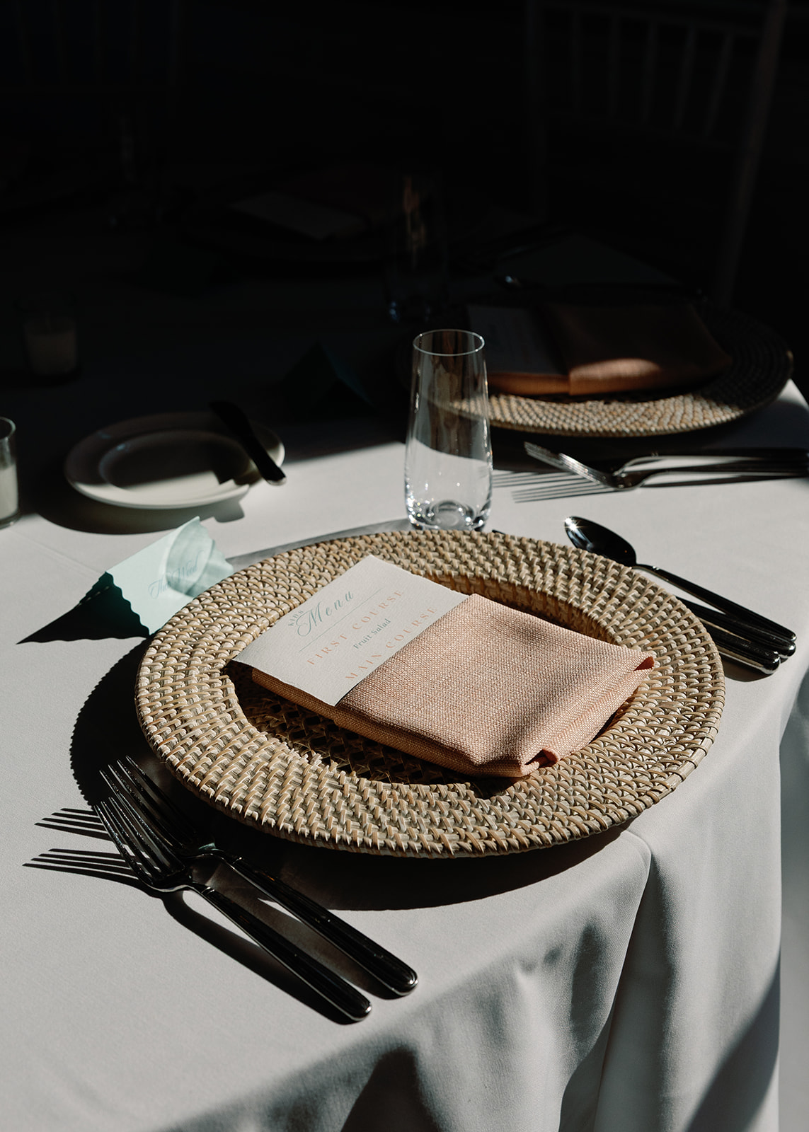 coastal airy wedding reception vibes are the perfect touch on the East Coast