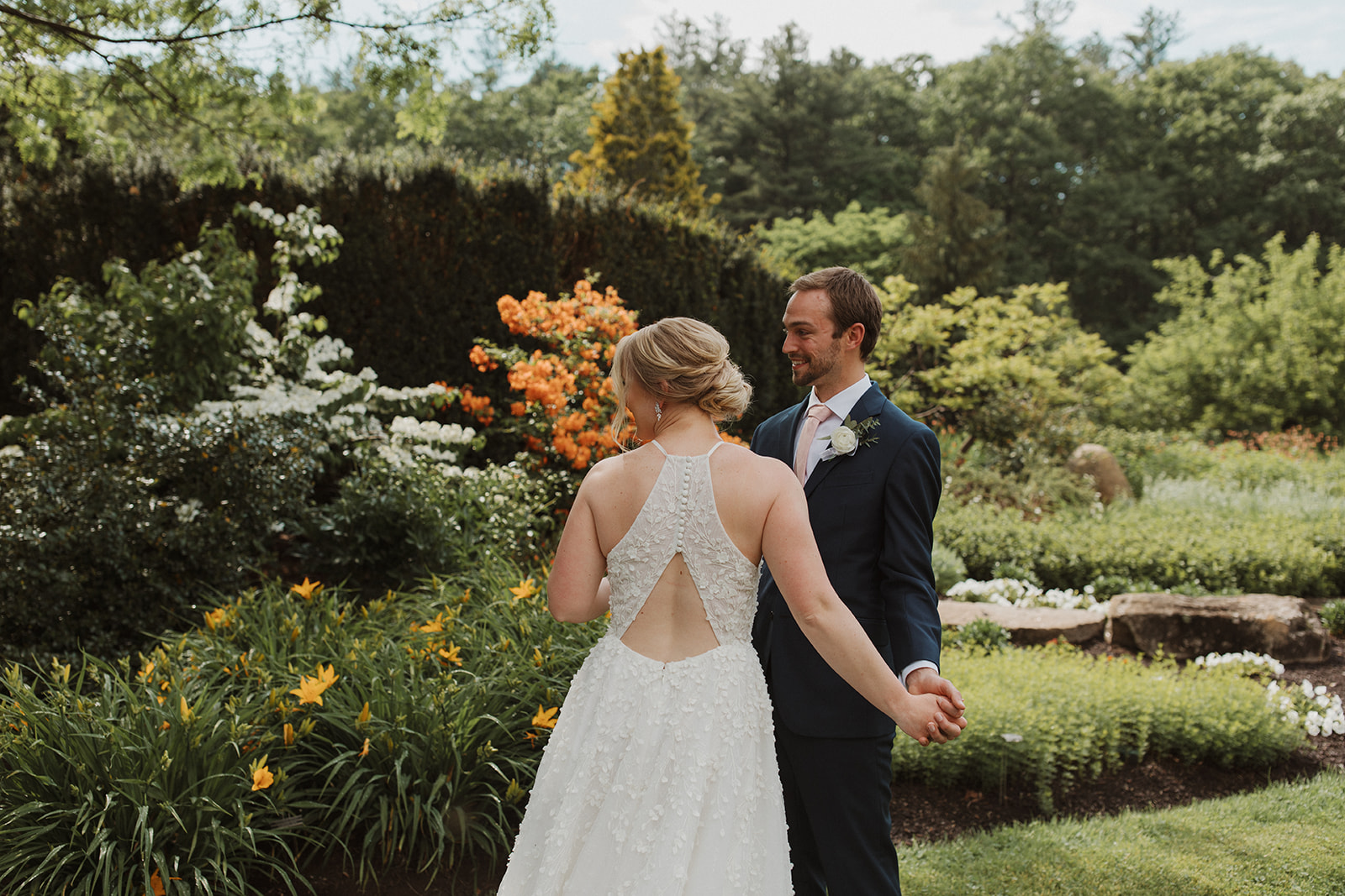 bride and groom photos from the The Waveny House
